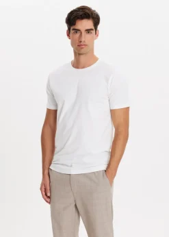 Basics|T-Shirts<The Sting Basic t-shirt wit
