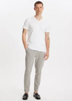 Basics|T-Shirts<The Sting Basic t-shirt met v-hals wit