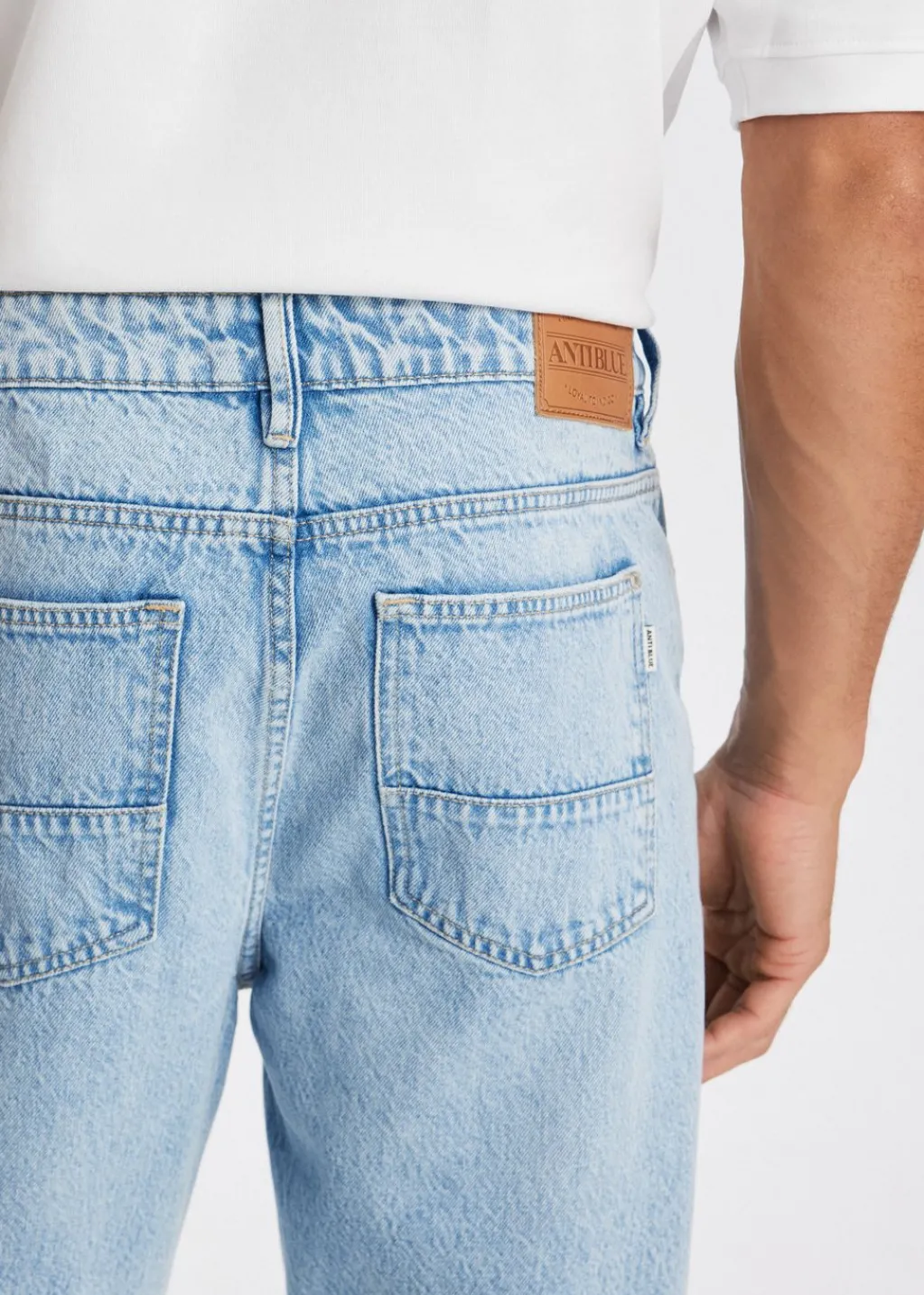 Jeans<The Sting Bruno straight leg jeans blauw, used light