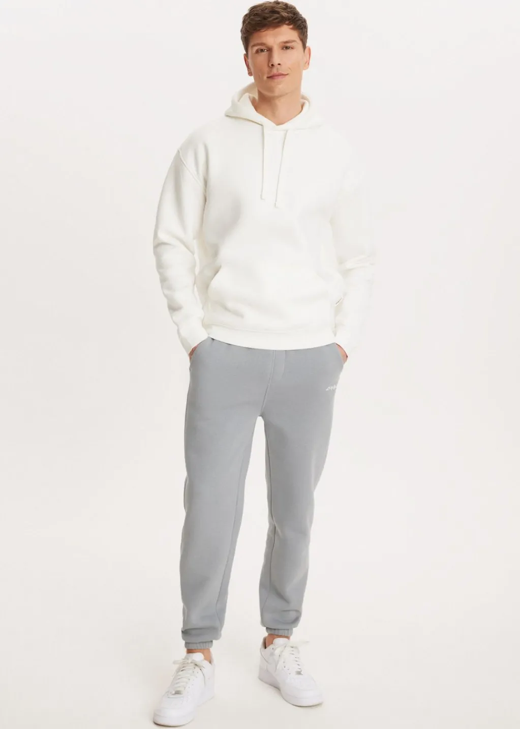 Basics|Broeken<The Sting Brushed cuffed sweatpants blauw grijs
