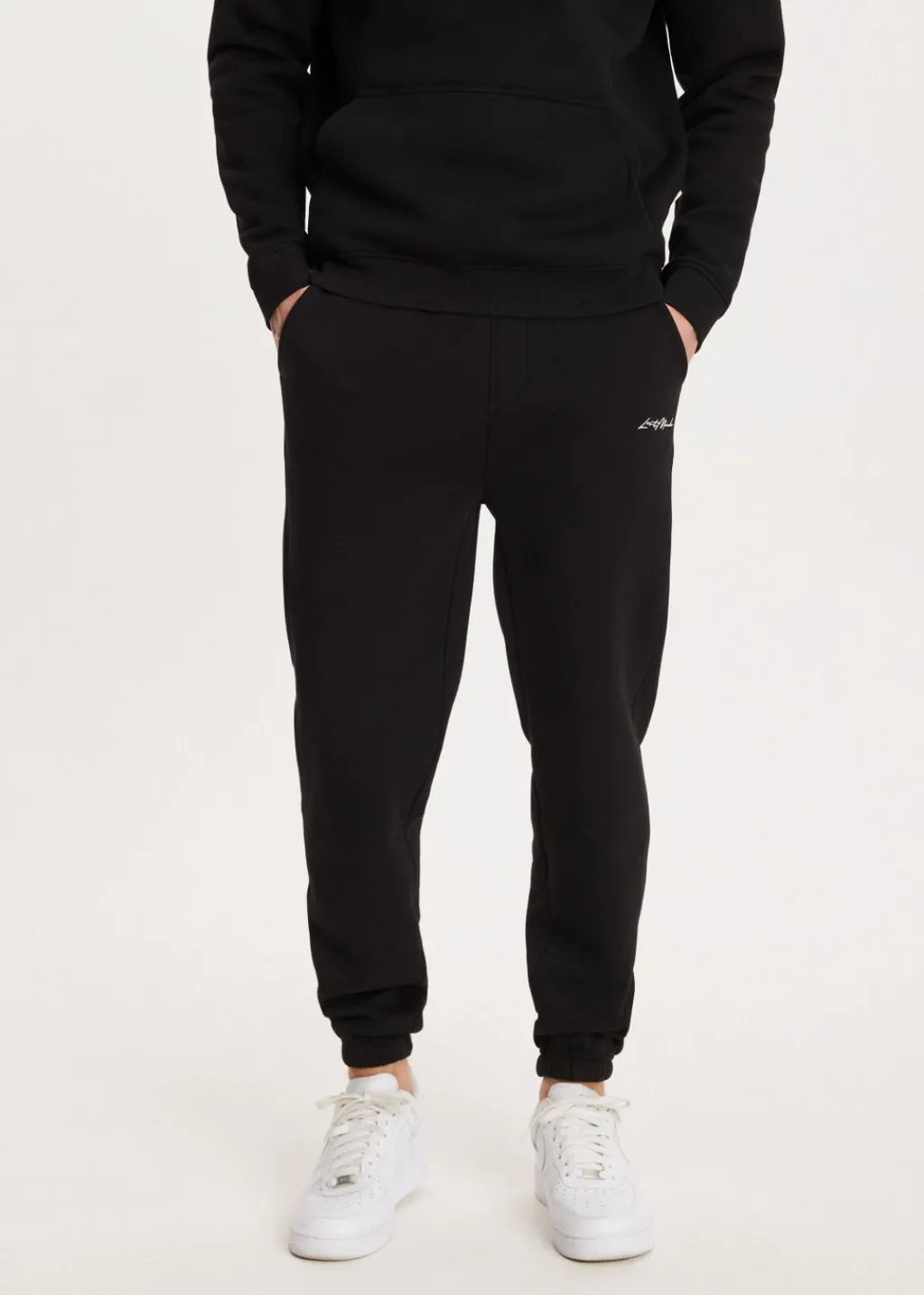 Basics|Broeken<The Sting Brushed cuffed sweatpants zwart