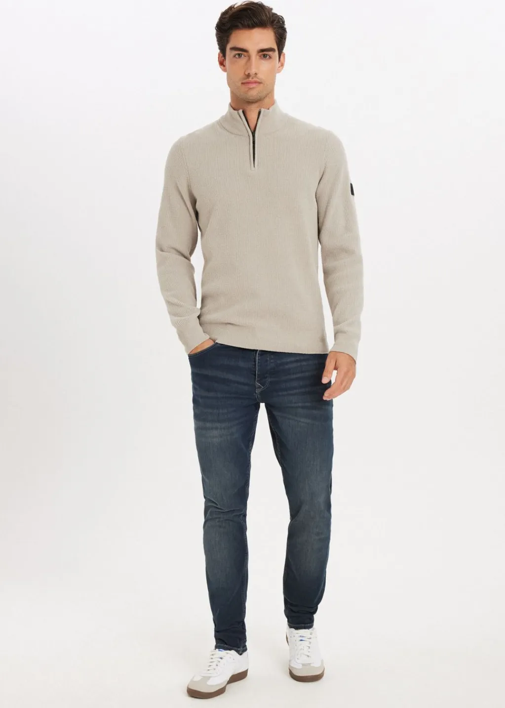 Truien En Vesten<The Sting Chenille half zip trui zand