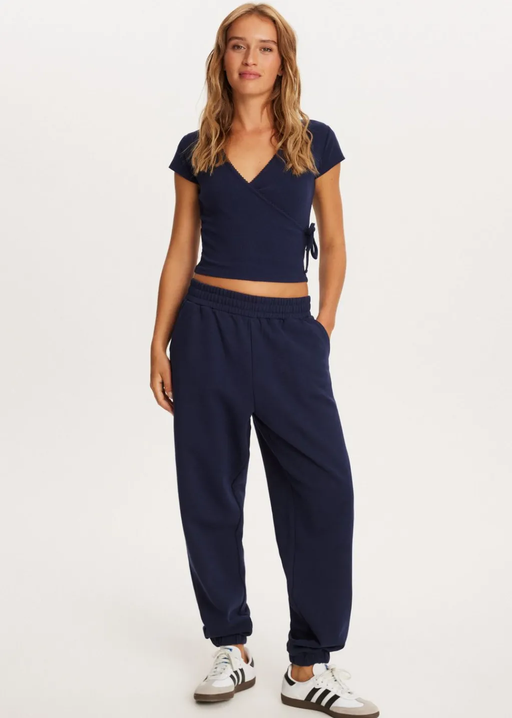 Basics|Broeken<The Sting Joggingbroek met trekkoord donkerblauw
