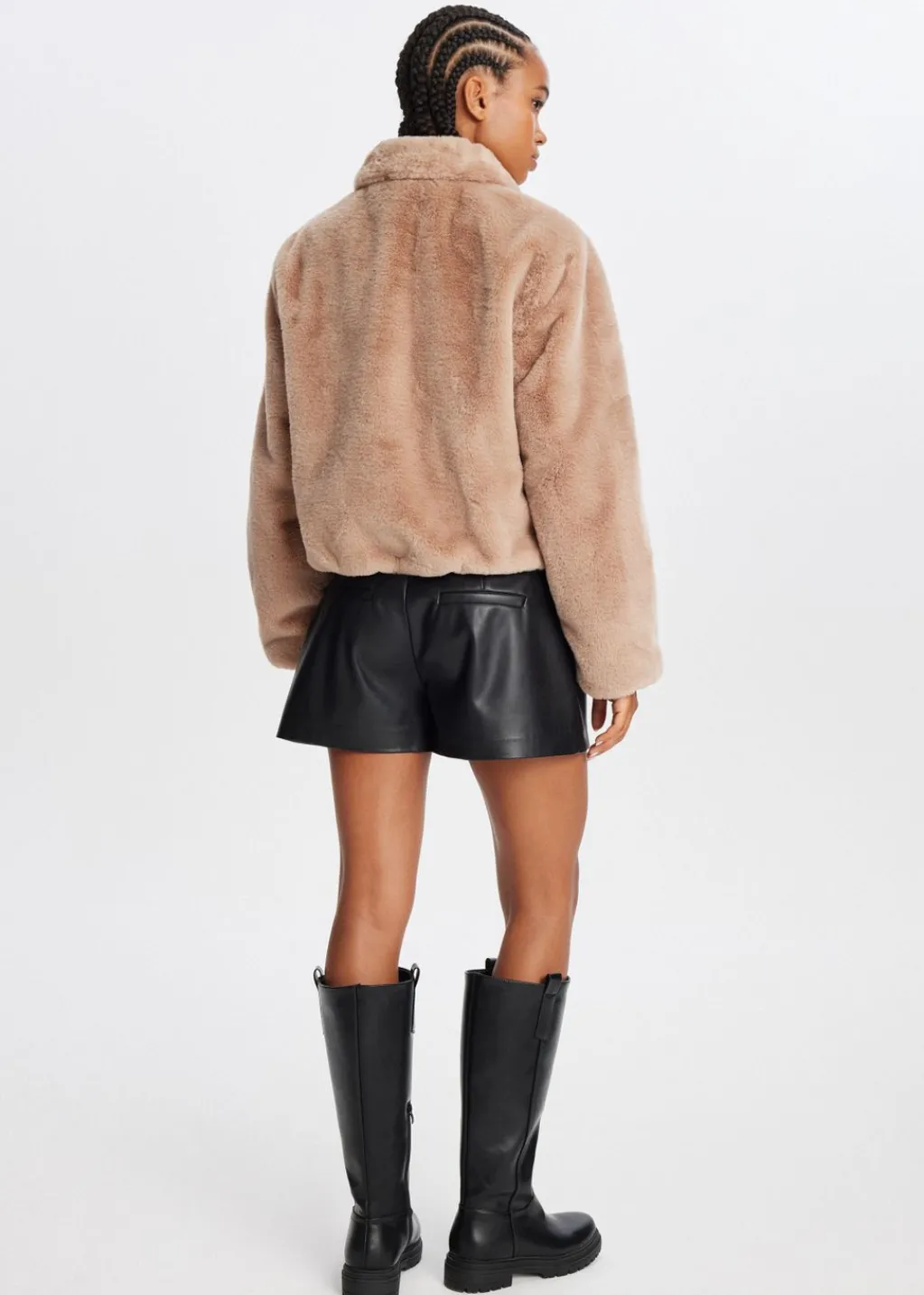 Jassen<The Sting Korte faux fur jas zand