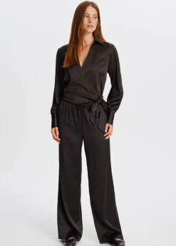 Blouses<The Sting Satijnen blouse met strik donkerbruin