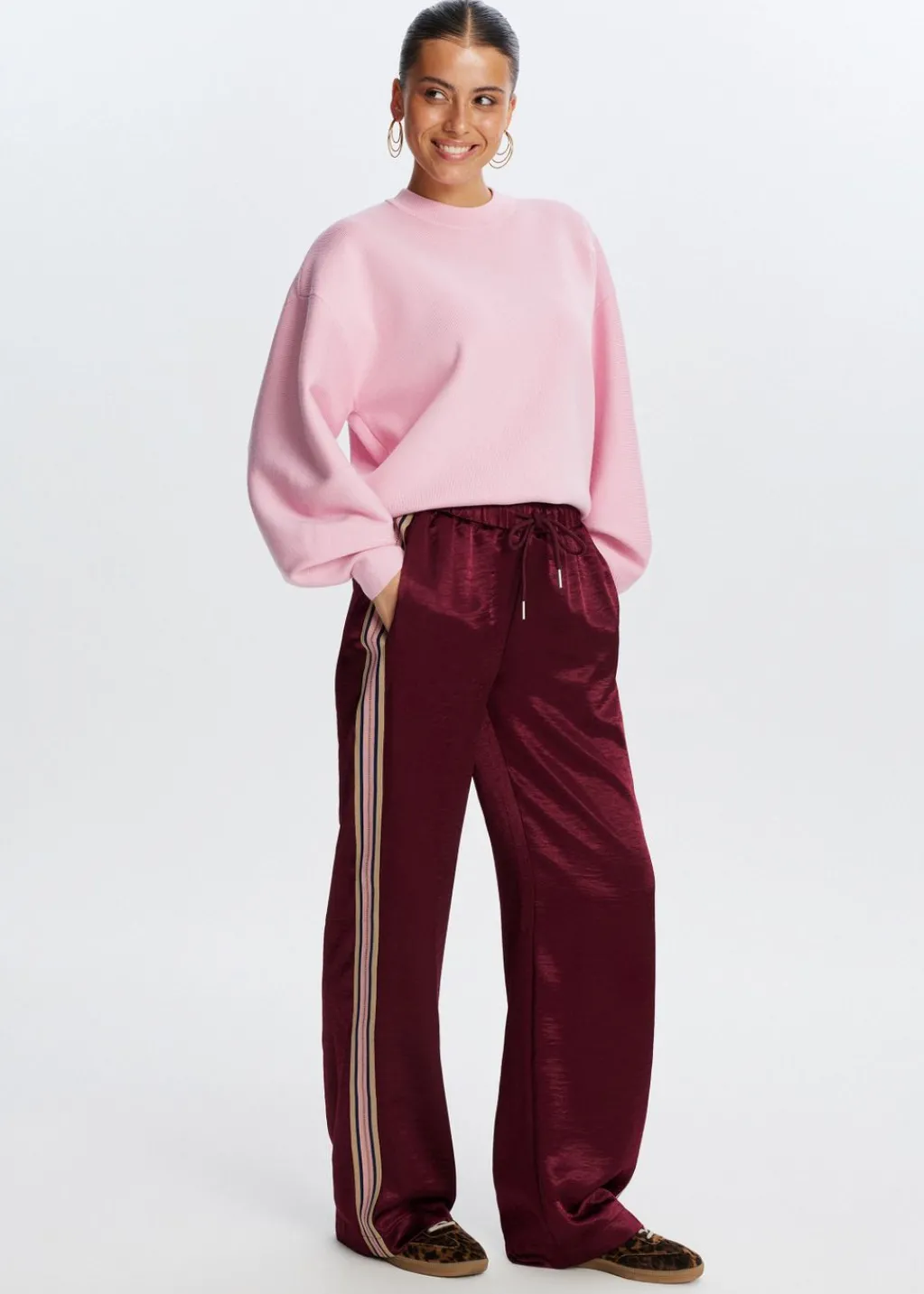 Broeken<The Sting Satijnen broek met strepen bordeaux