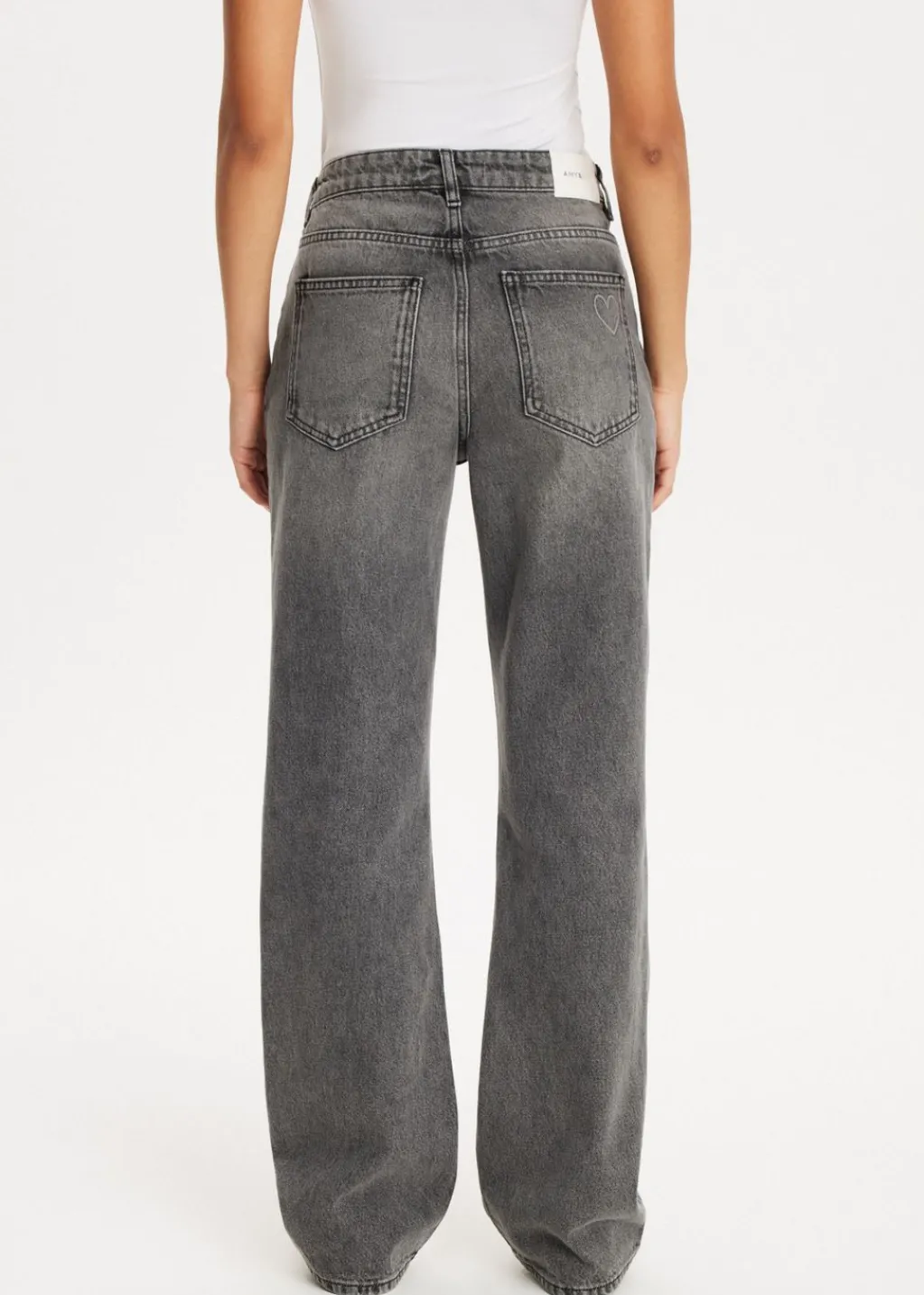 Basics|Jeans<The Sting Straight leg jeans met hartjes grijs
