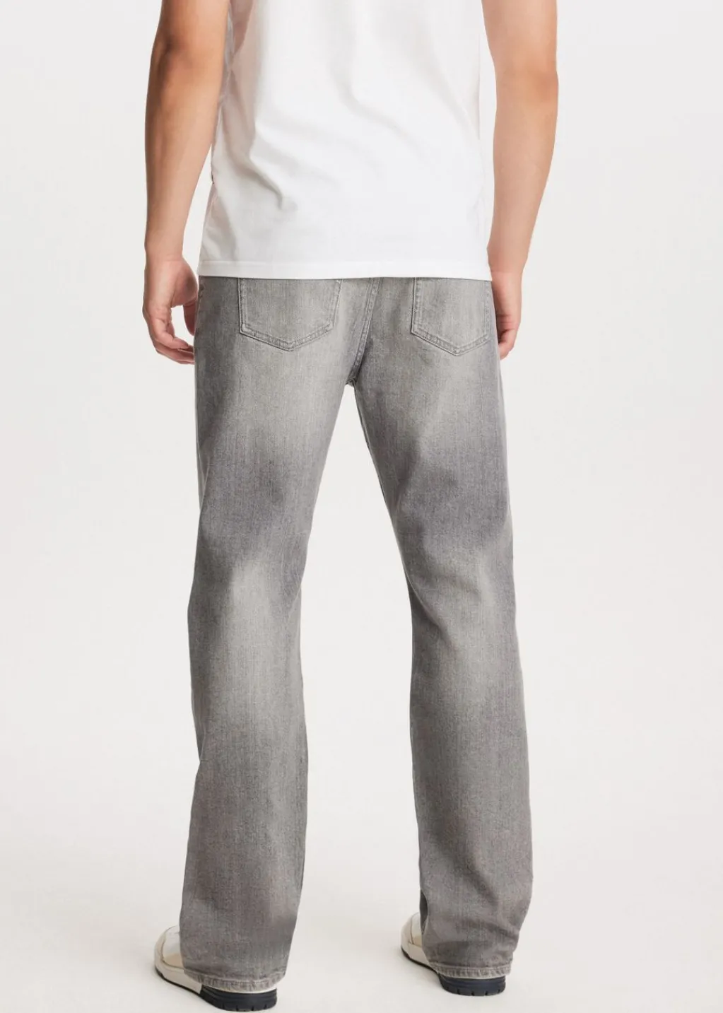Jeans<The Sting Stretchy straight leg jeans grijs, used middle
