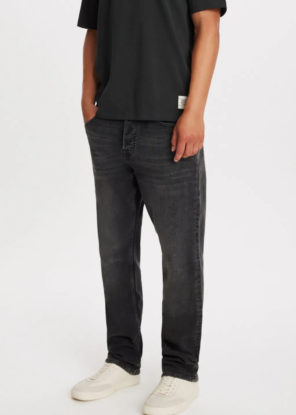 Jeans<The Sting Stretchy straight leg jeans zwart, used dark
