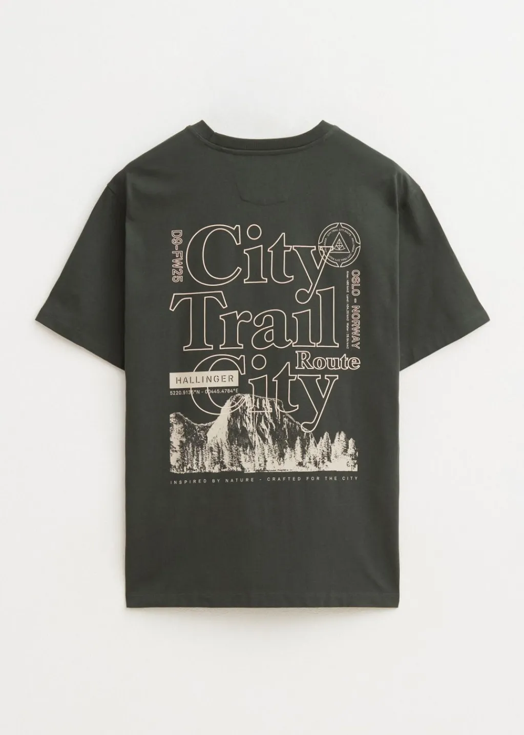 T-Shirts<The Sting T-shirt met print trail donkergroen