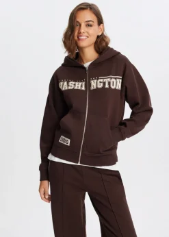 Truien En Vesten<The Sting Varsity vest donkerbruin