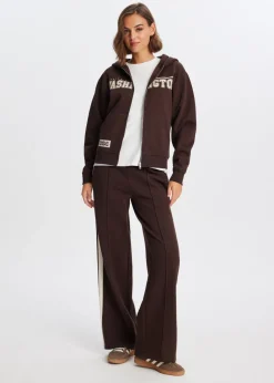 Truien En Vesten<The Sting Varsity vest donkerbruin