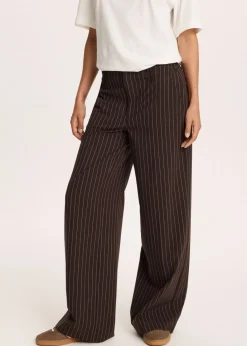 Broeken<The Sting Wijde broek met strepen donkerbruin